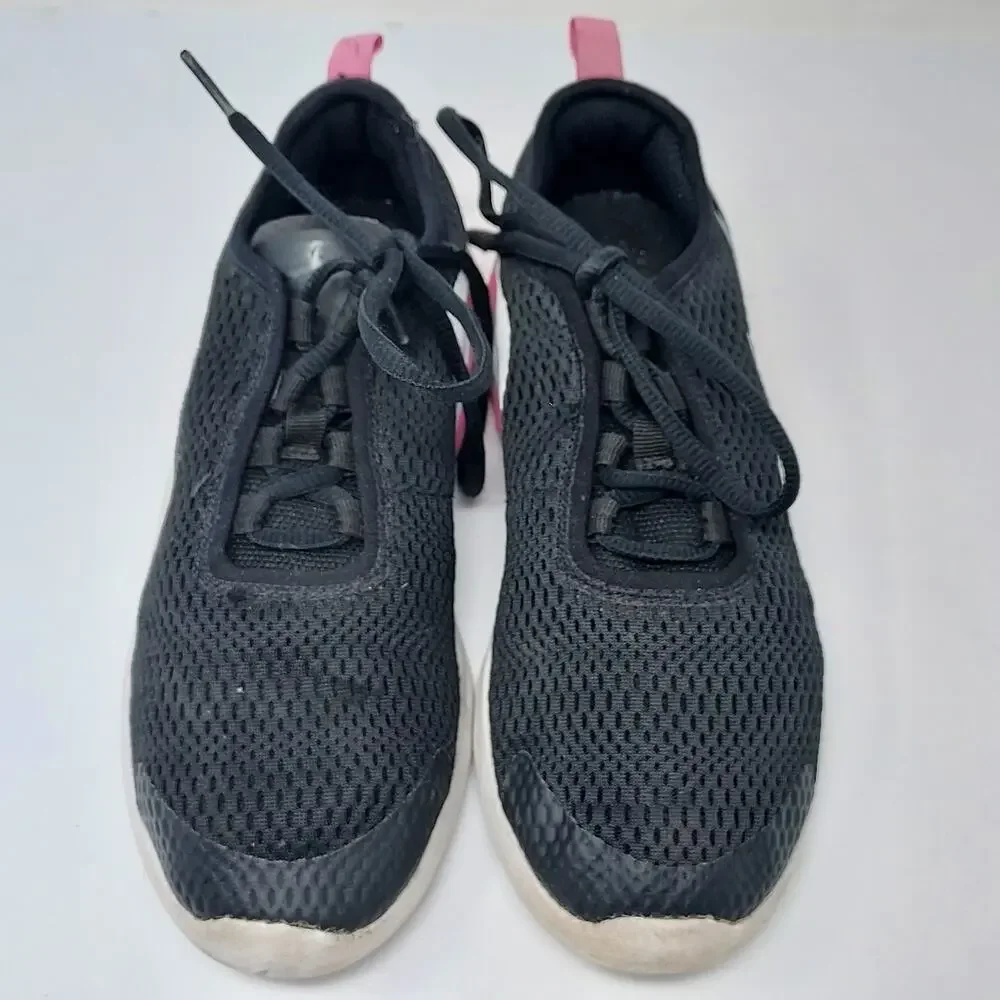 Nike Air Max Motion 2 Pink Black & White Lace Up Sneakers Size 4Y
